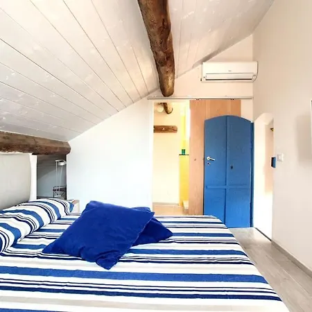 Tipica Casa In Borgo Antico * Costa d'Oneglia